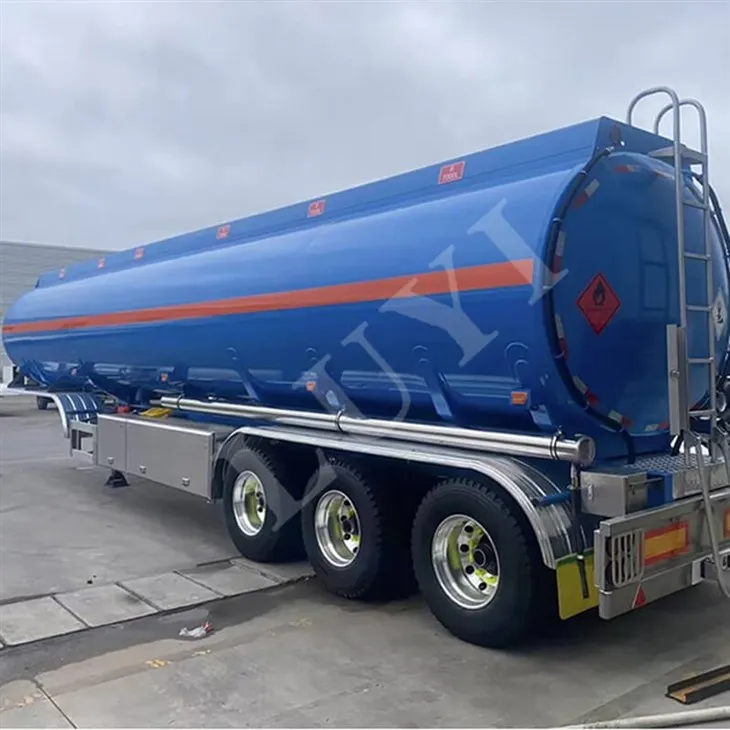 Ημι-ρυμουλκούμενο 3-άξονα 7 θέσεων 40.000 λίτρων Oil Tank